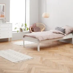 Byrå IDOMLUND 5 Lådor Smal Vit/ek -Sovrum affär 115319 2